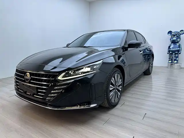 Nissan Teana 2023