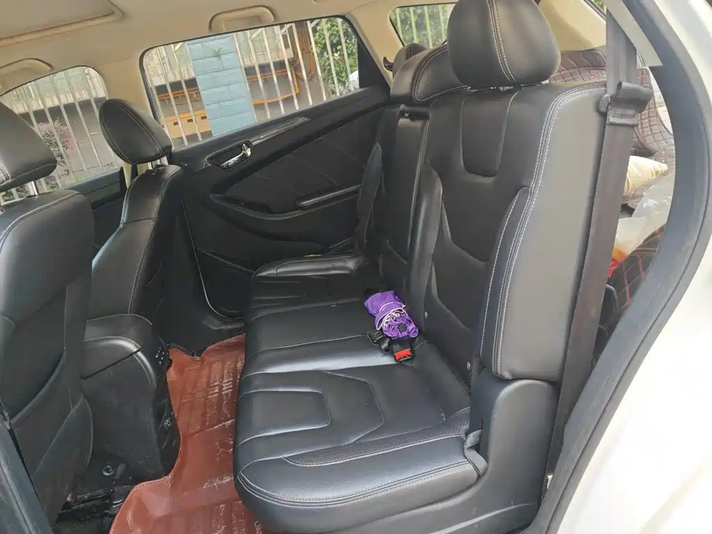 Dongfeng Fengguang Fengguang 580 2016 2016 Model 1.5T CVT Luxury Version