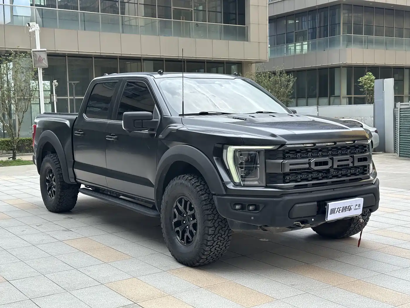 FORD F-150 RAPTOR