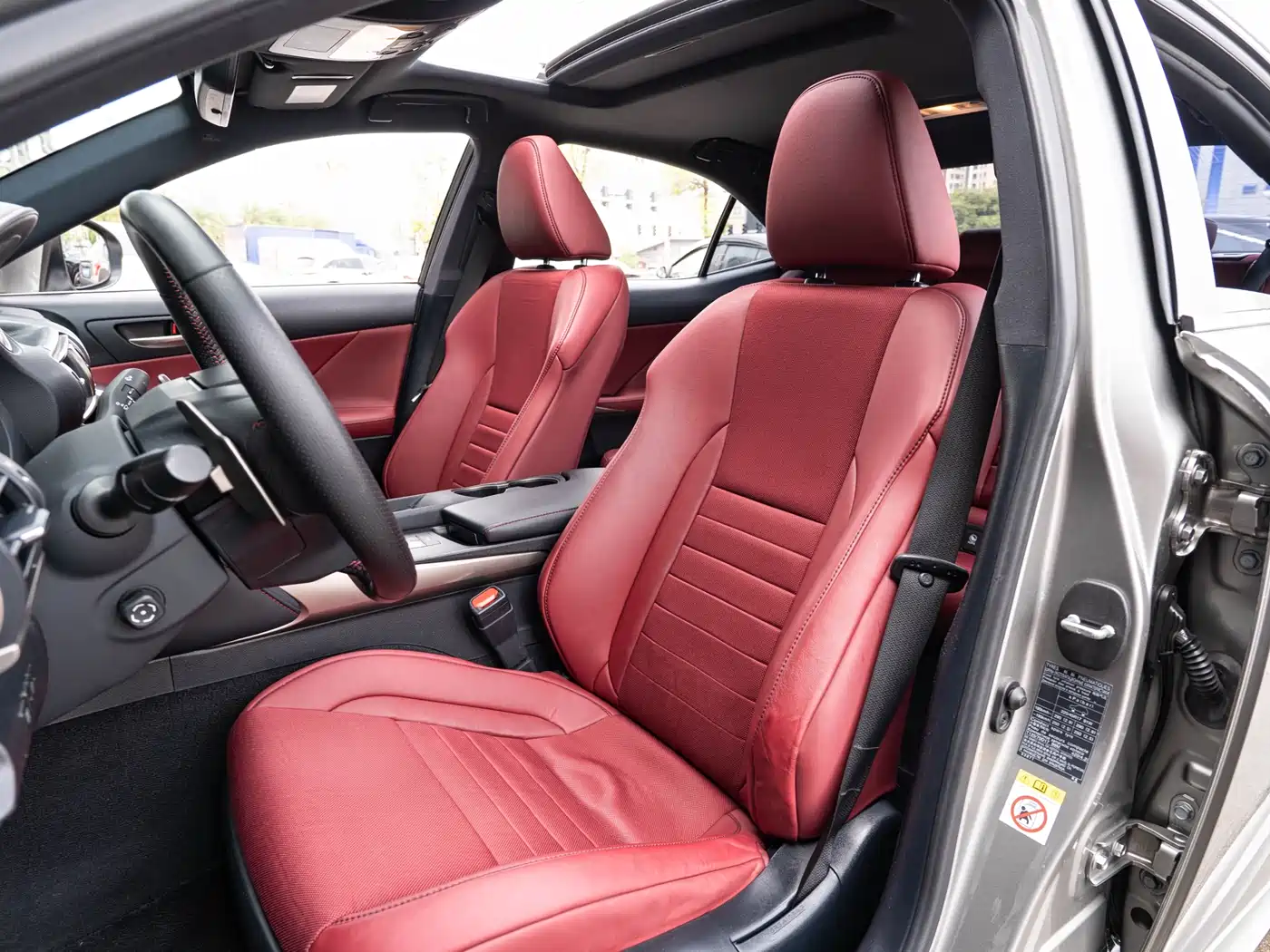Lexus IS 2017 300 F SPORT фото 11