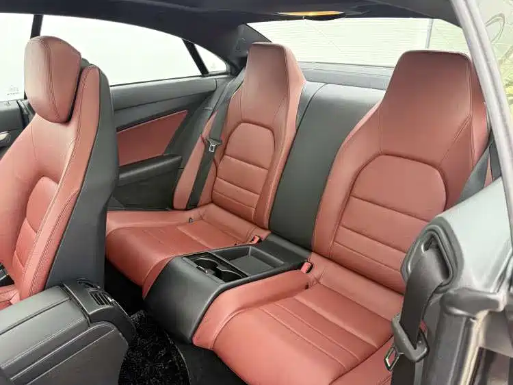 صورة 12 - Mercedes-Benz E-Class (Import)