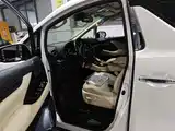 Фото 7 - Toyota Vellfire