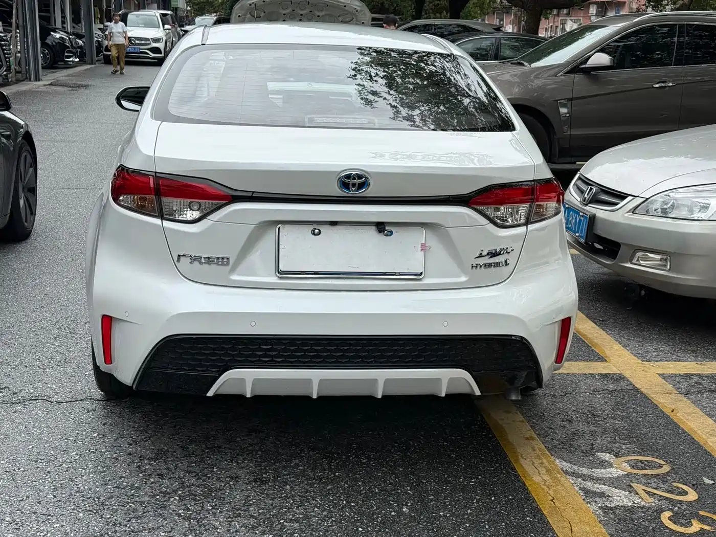 Toyota Levin 2021 Dual Engine 1.8H E-CVT Sport фото 4