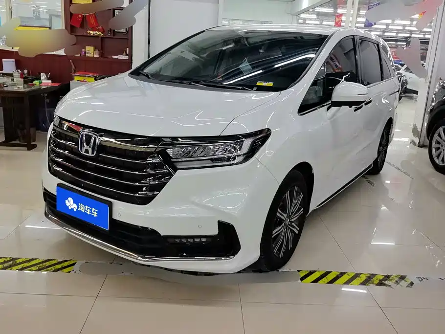 Photo 1 - Honda Odyssey