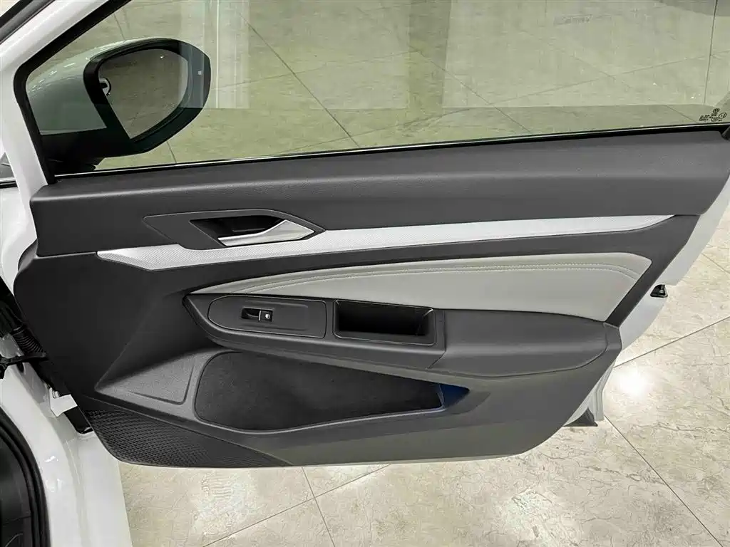 Volkswagen Golf 2021 280TSI DSG Pro фото 12