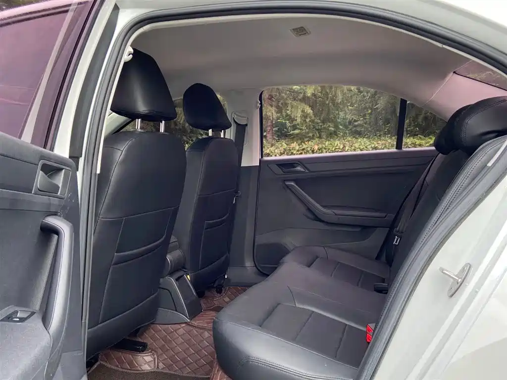 Volkswagen Jetta 2019 2019 Dream Edition 1.4L Manual Fashion