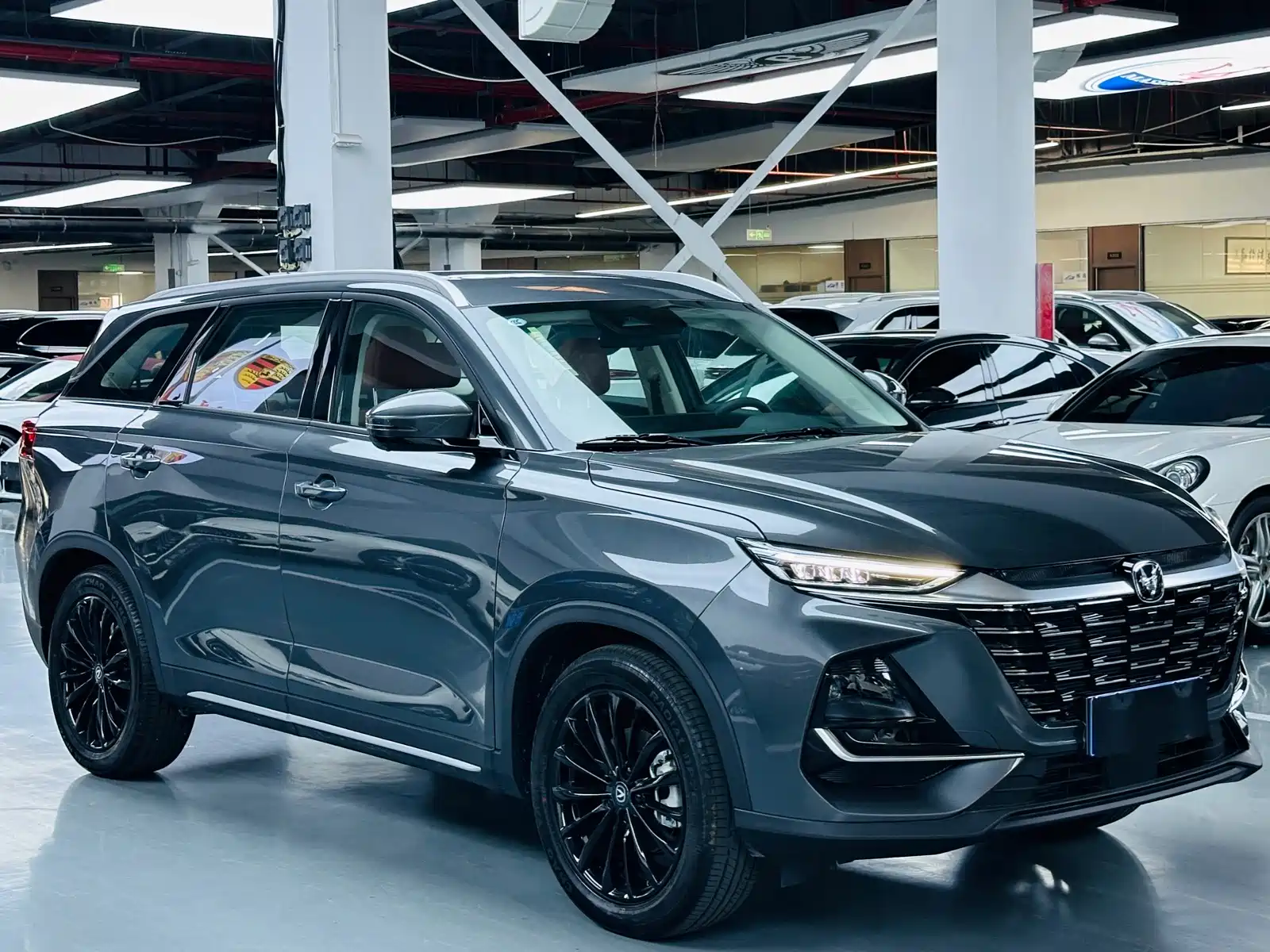 Фото 3 - Changan CS75