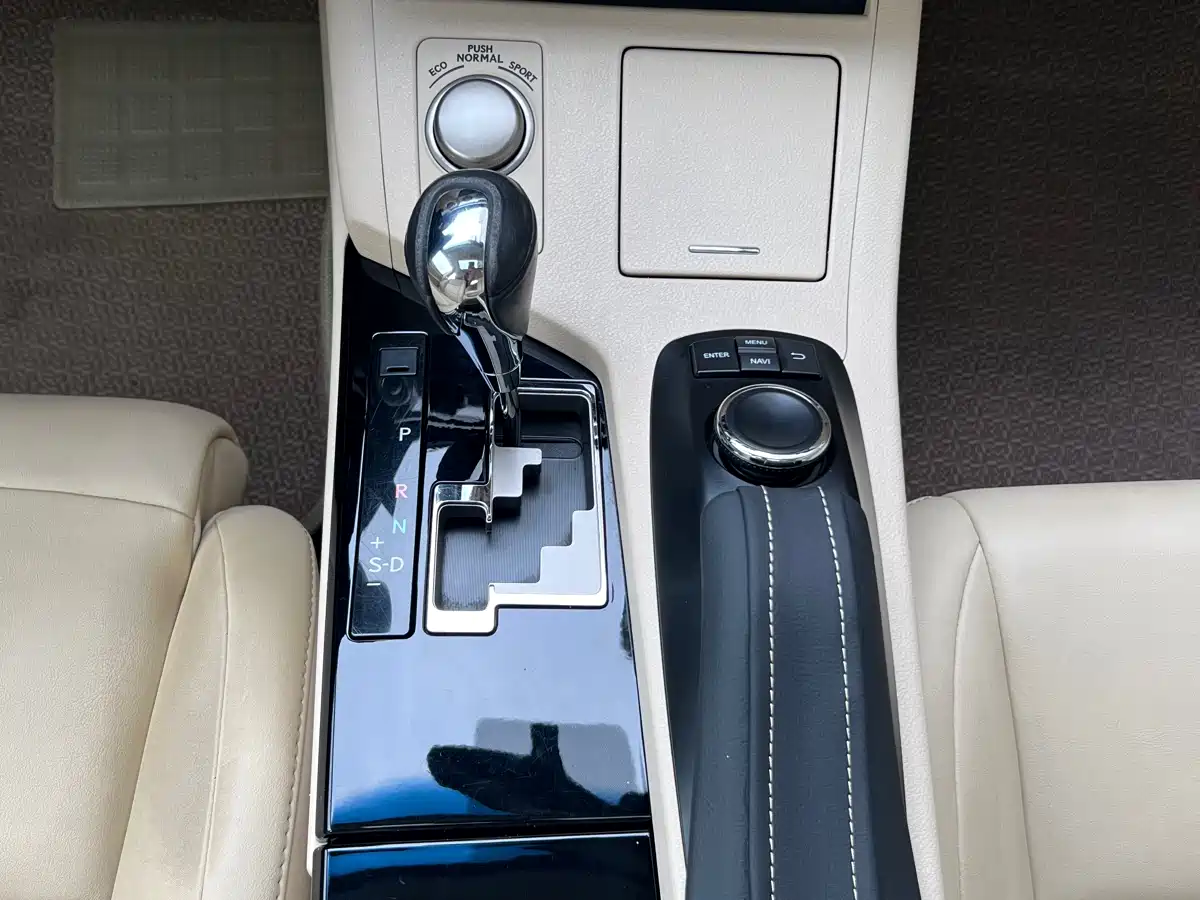 Lexus ES 2013 250 Elite Edition фото 18