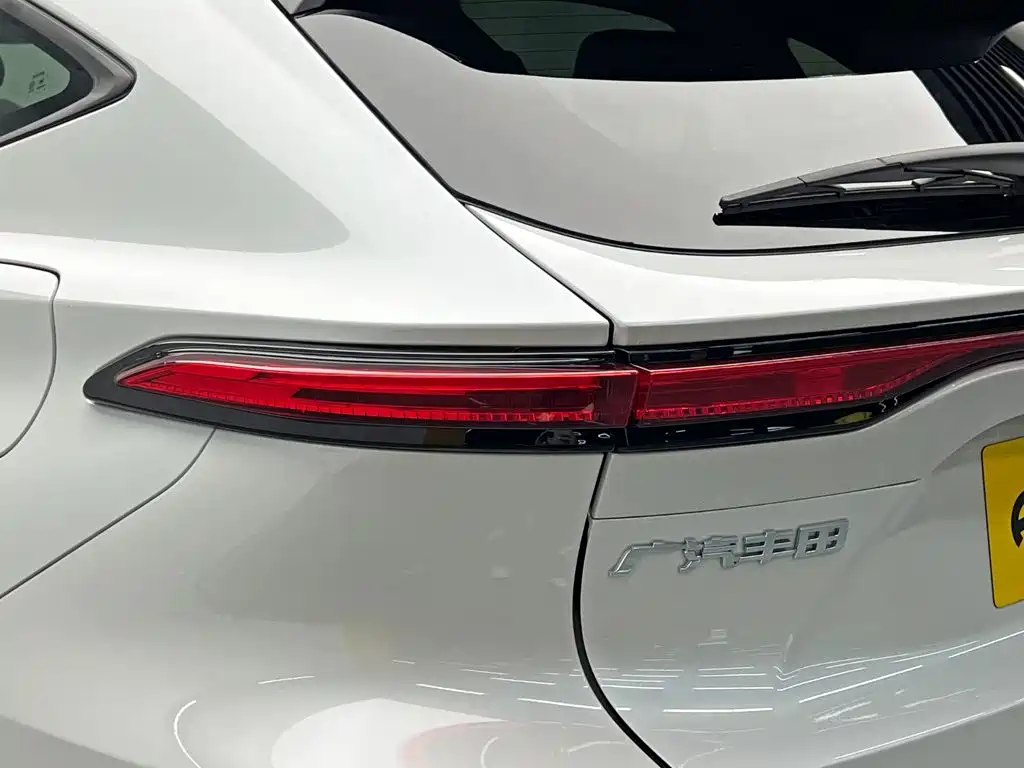 Toyota Venza 2025 2024 2.5L Smart Hybrid 2WD Premium Edition