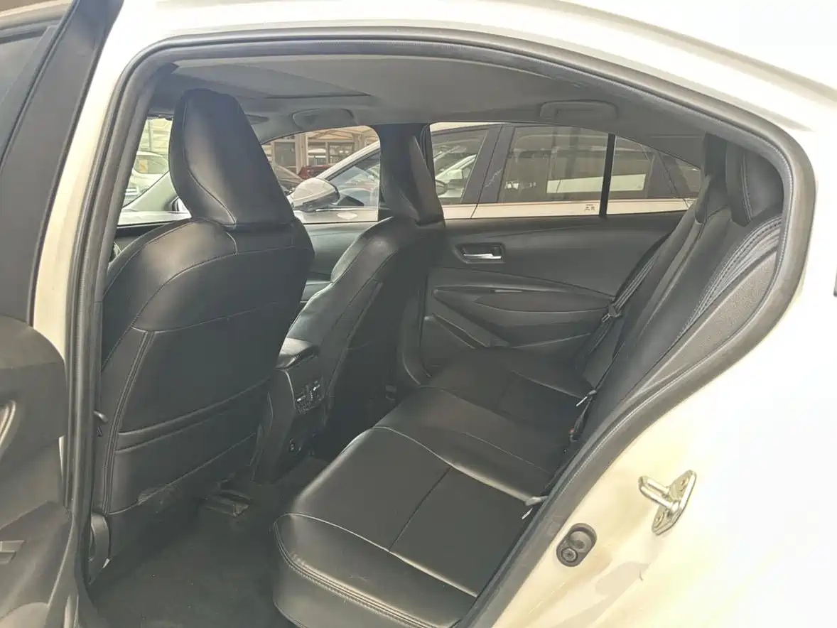 Toyota Levin 2023 Smart Hybrid 1.8L Luxury фото 9