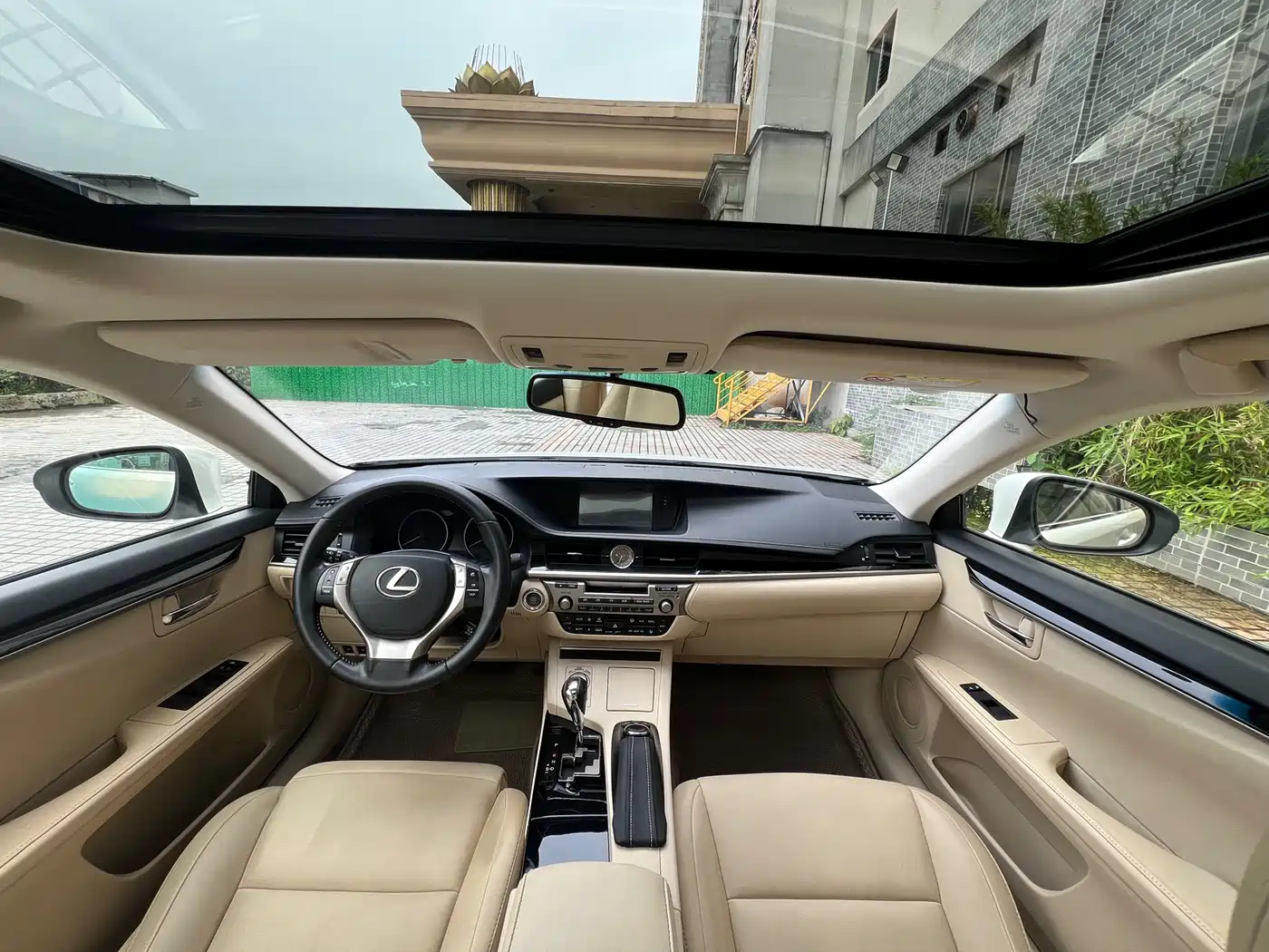 Lexus ES 2013 250 Elite Edition фото 12