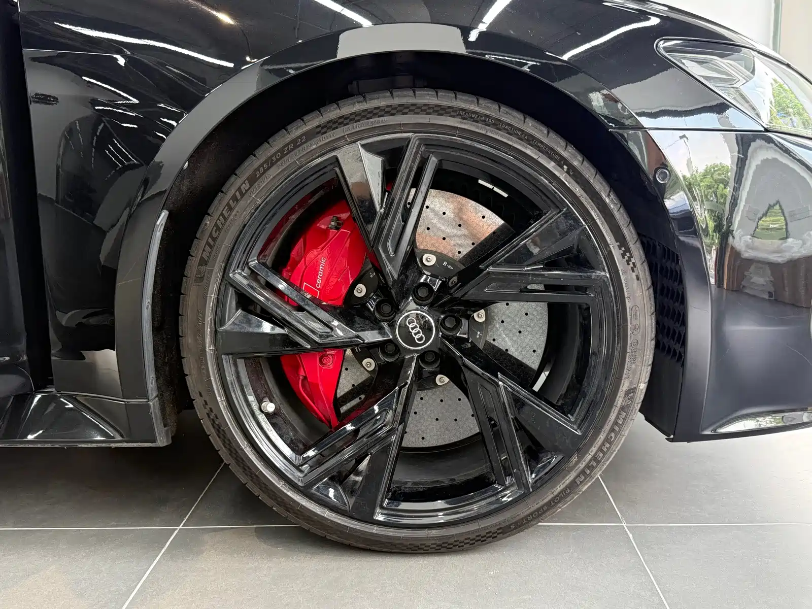 Photo 7 - Audi RS 6