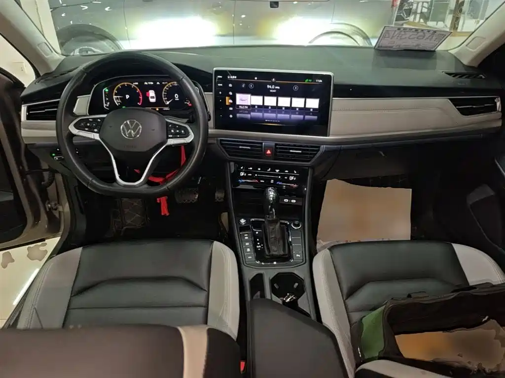 Volkswagen Bora 2023 280TSI DSG Prestige Edition фото 6