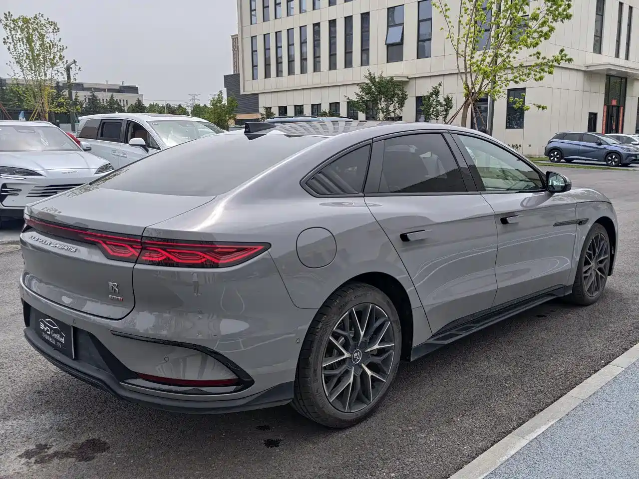BYD Han 2025 DM-i Smart Driving Edition 125KM LiDAR Flagship фото 9