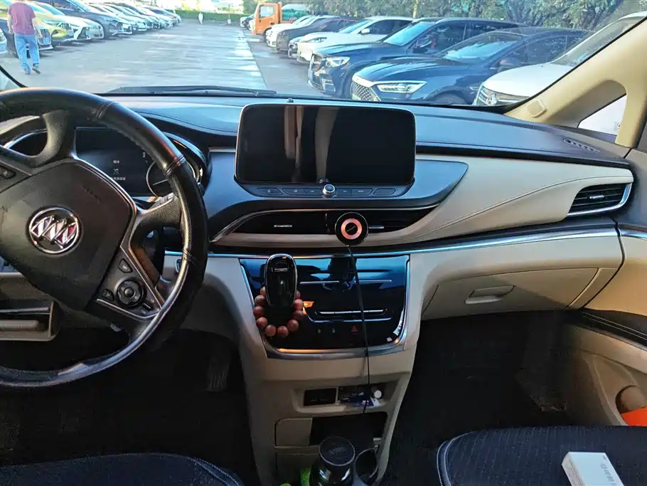 BUICK GL8