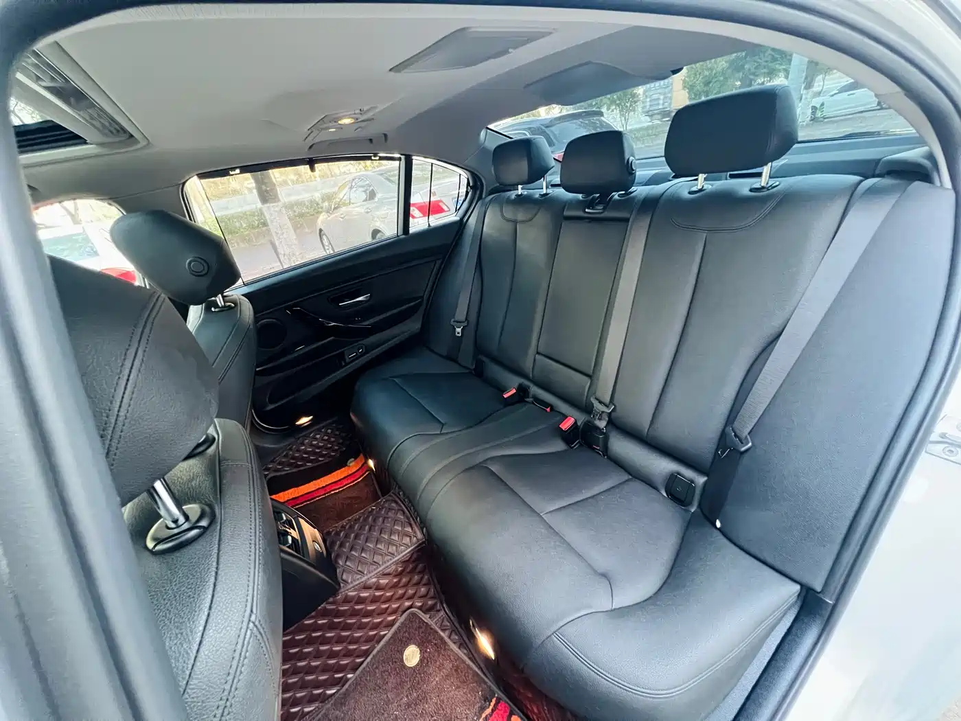 BMW 3 Series 2019 320Li M Sport Package фото 18