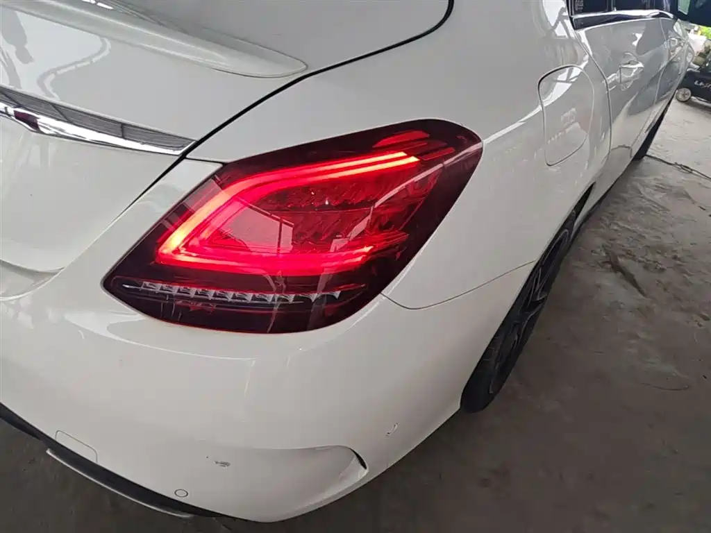 MERCEDES-BENZ CLASS C