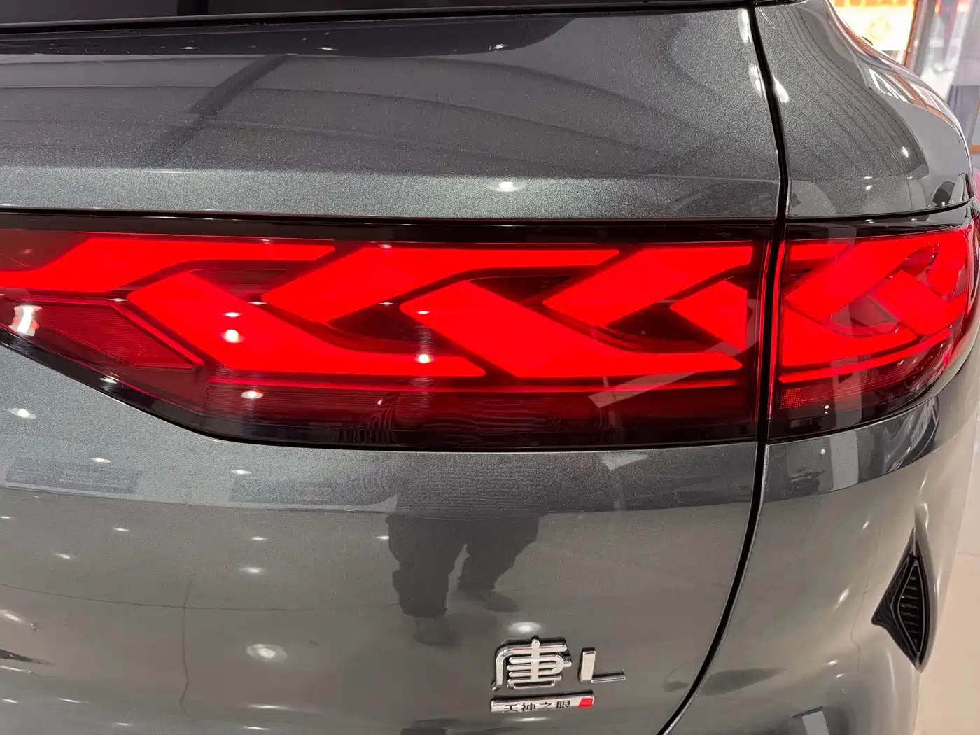 BYD Tang L 2025 DM 175KM Drone Player Edition фото 14