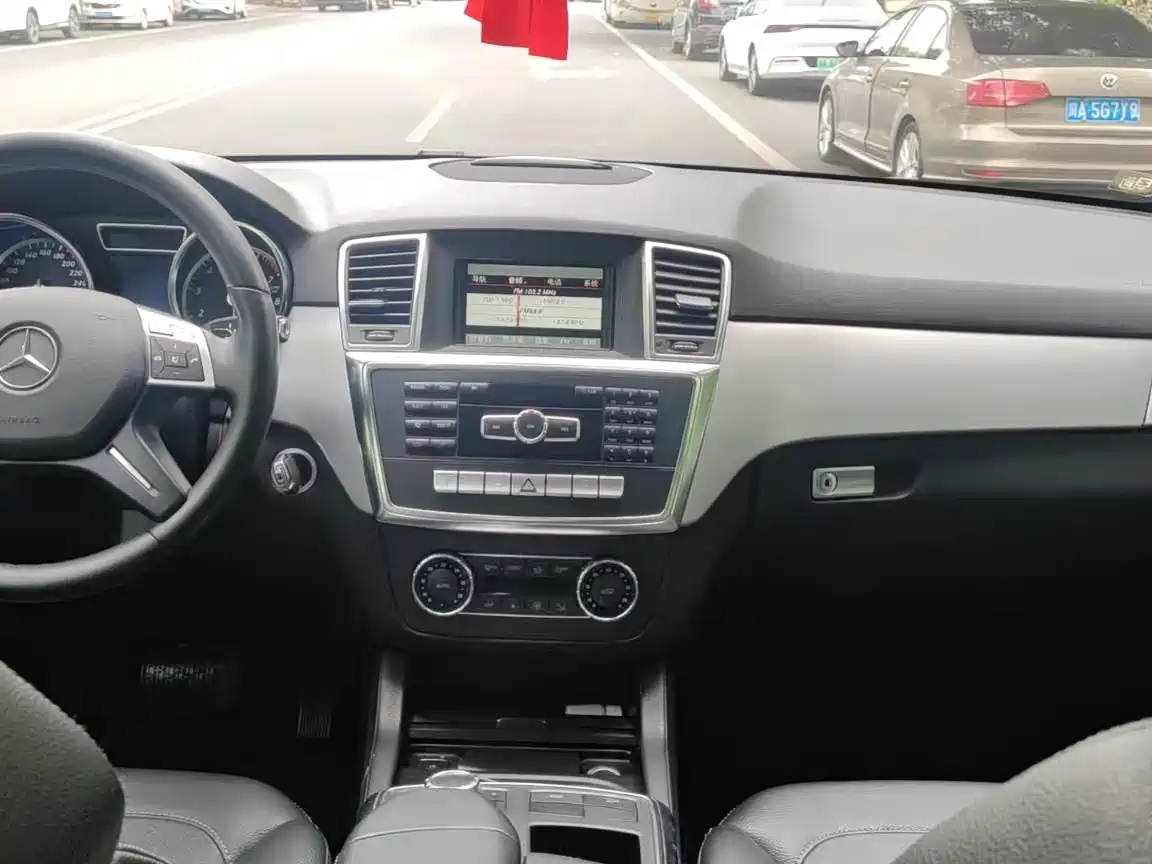 Mercedes-Benz M-Class 2012 Model ML 350 Dynamic фото 3
