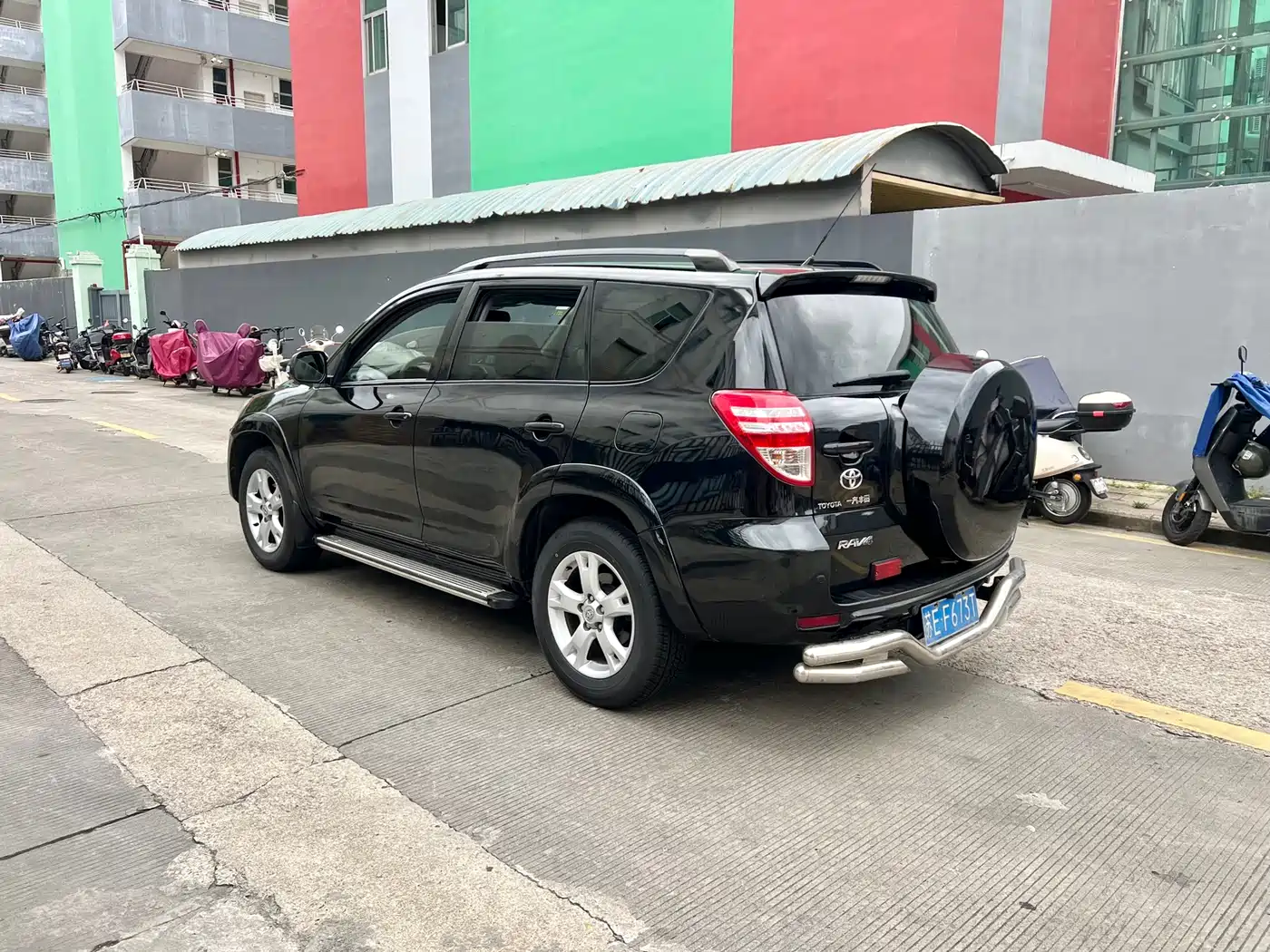 Toyota RAV4 Rongfang 2011 2.4L Automatic 4WD Ultimate Navigation Edition фото 12