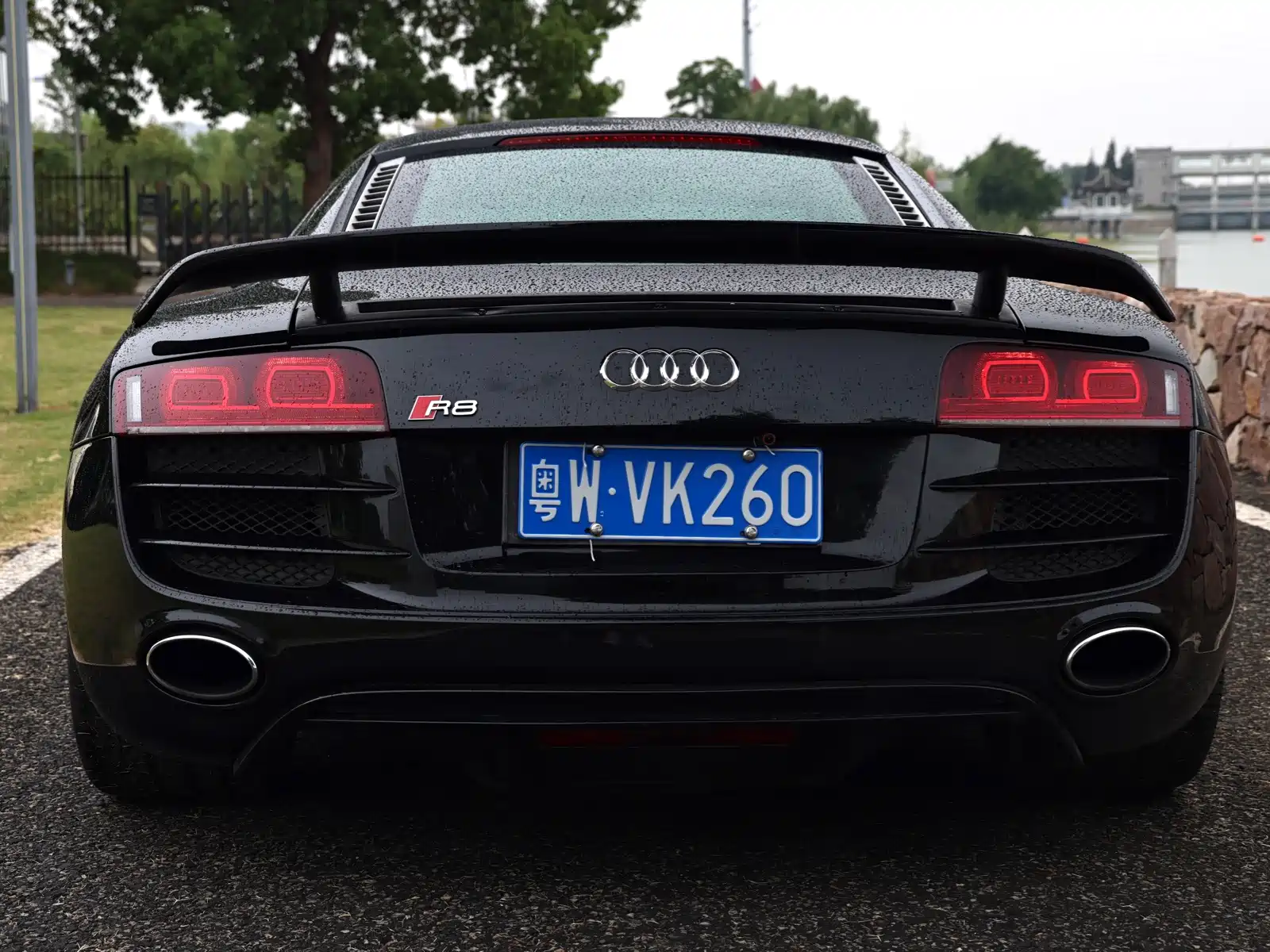 Фото 8 - Audi R8