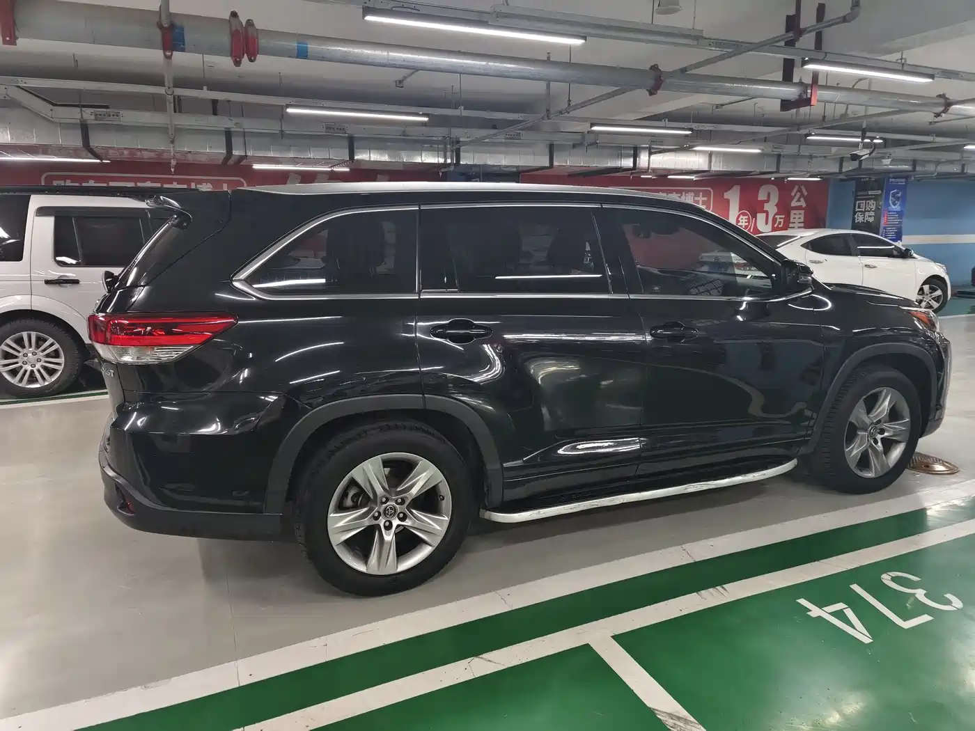 Toyota Highlander 2018 2.0T 4WD Ultimate 7-seater China VI фото 8