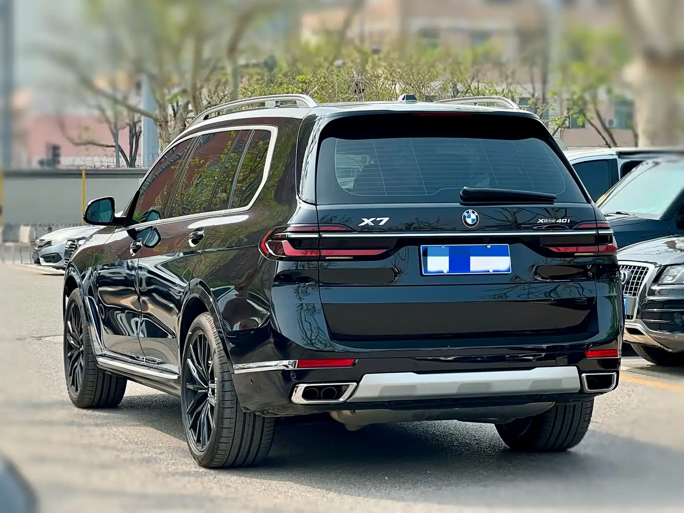 BMW X7 2023 xDrive40i Leading Luxury Package фото 6
