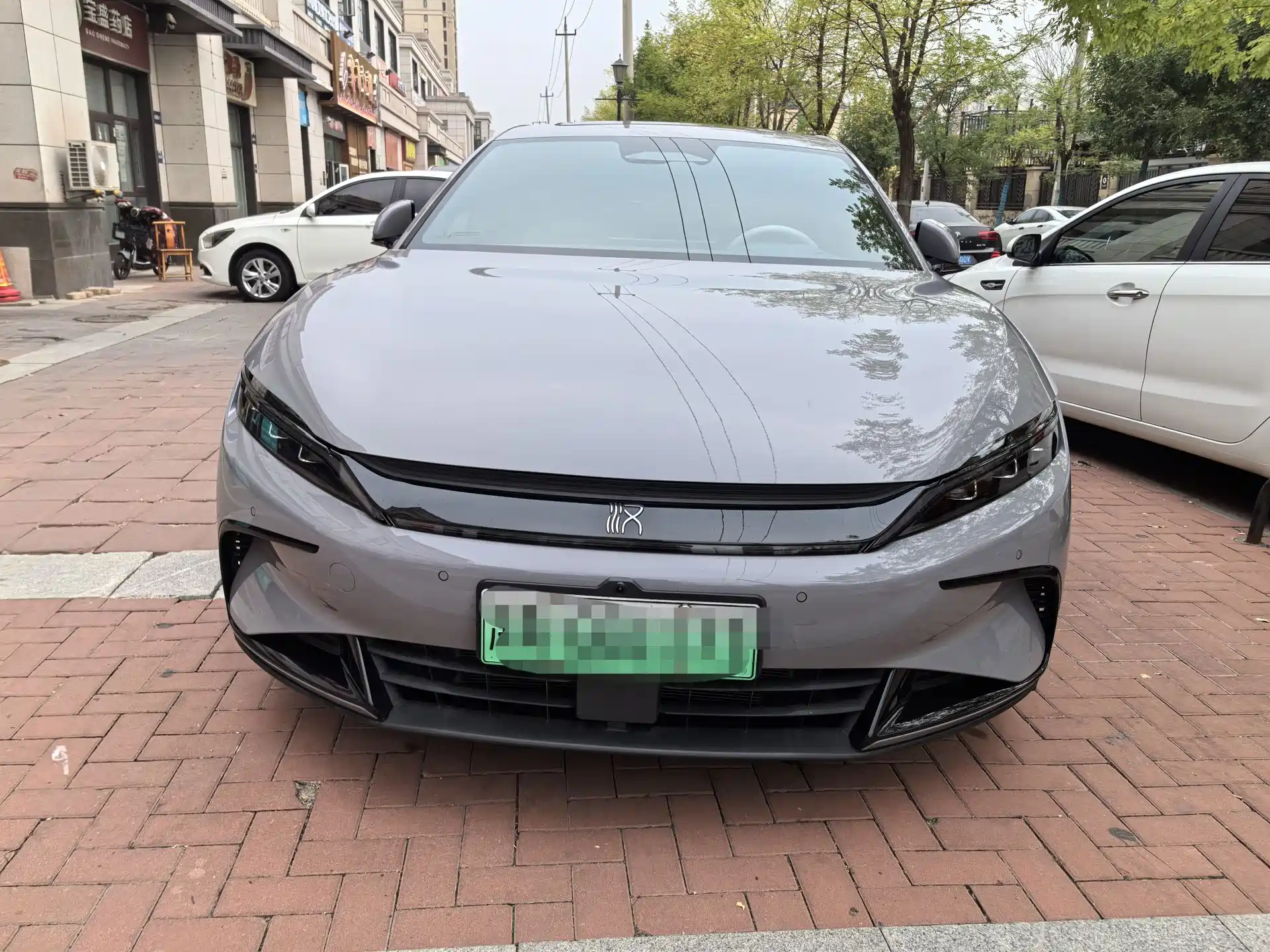 Фото 2 - BYD Han