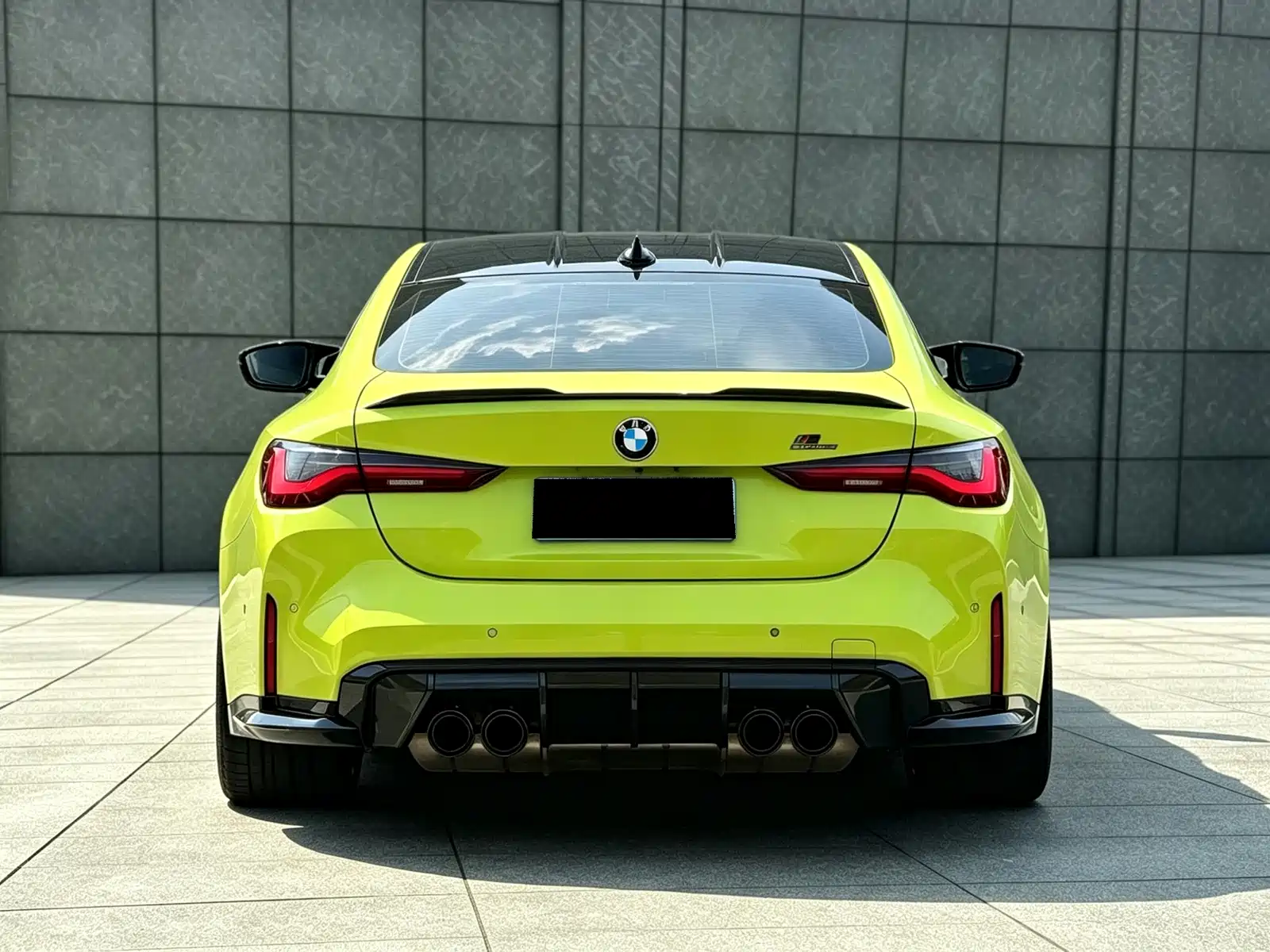 Photo 17 - BMW M4