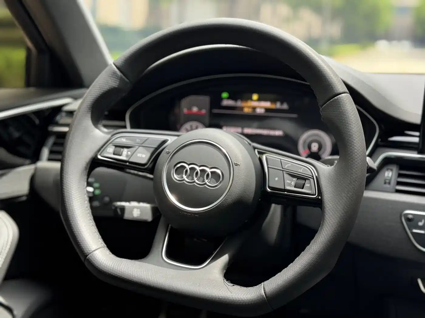 Audi A4L 2023 40 TFSI Luxury Sport фото 8