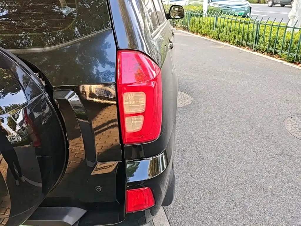 Chery Tiggo 3 2017 2016 1.6L CVT Smart Edition