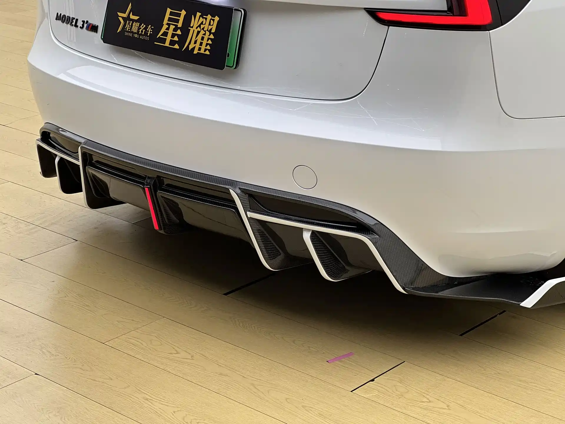 Фото 22 - Tesla Model 3