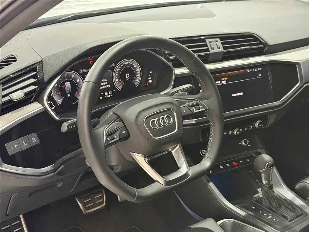 Audi Q3 2024 35 TFSI Fashion Sport фото 15