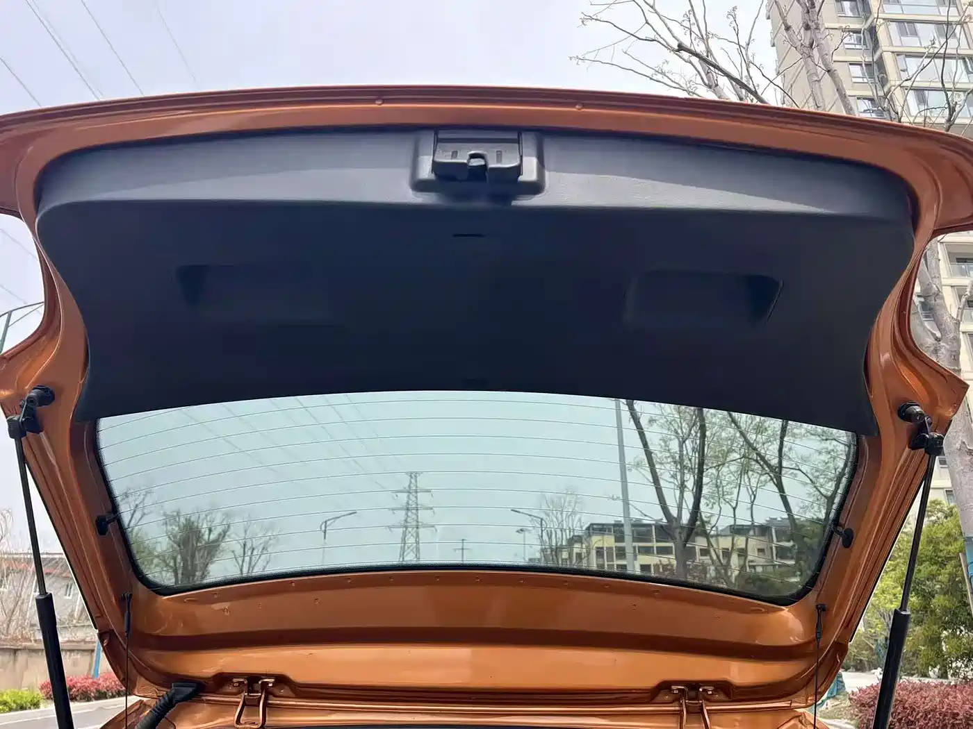 Volkswagen Polo 2016 1.6L Cross Polo Automatic фото 9