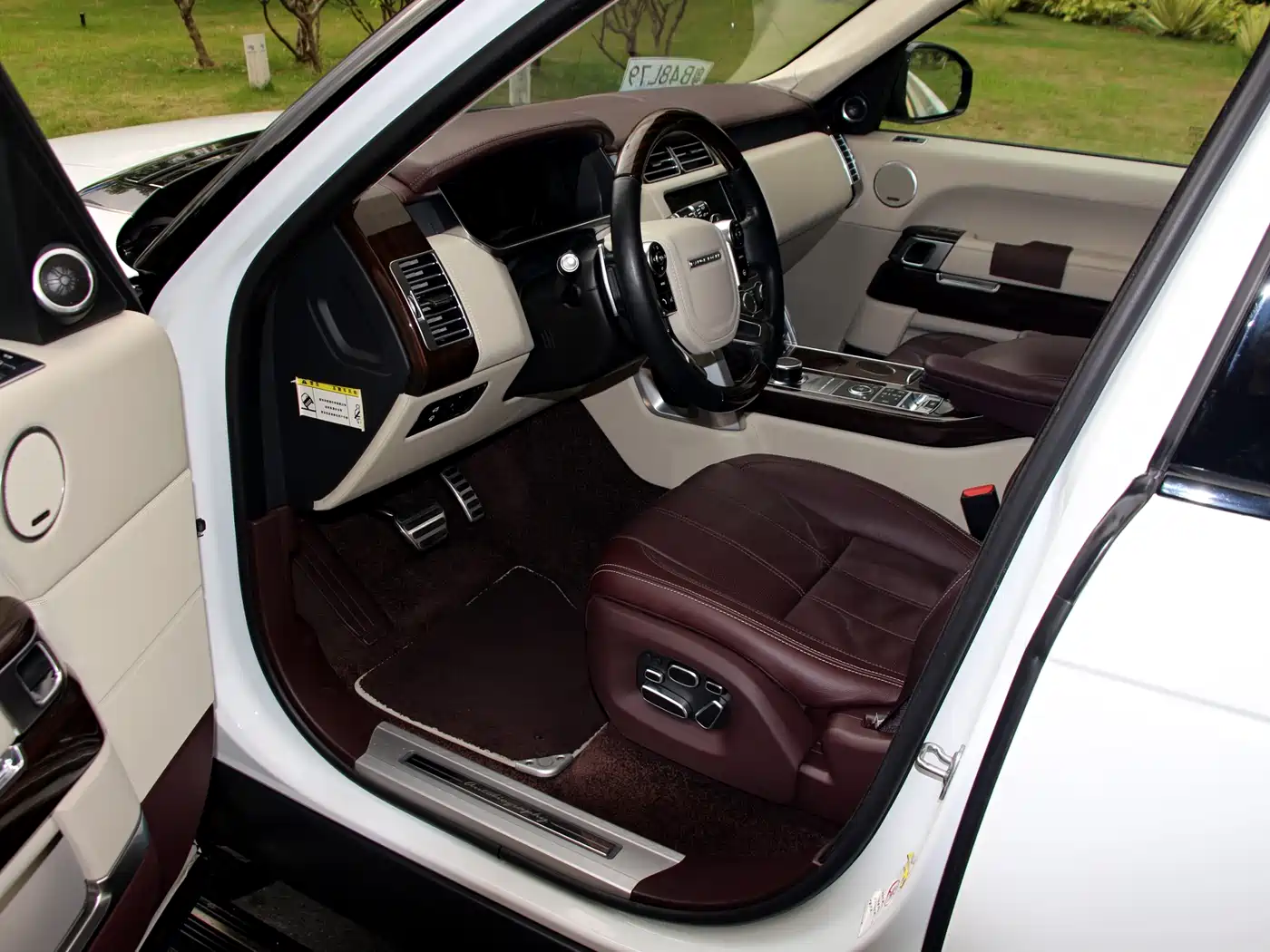 Land Rover Range Rover 2015 3.0 TDV6 Vogue фото 12
