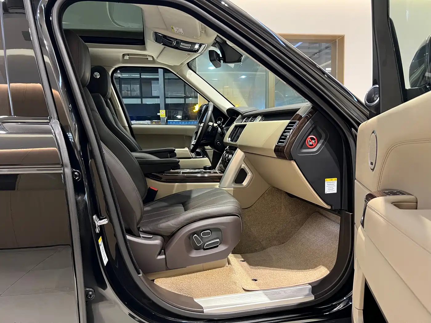 Land Rover Range Rover 2014 3.0 SC V6 Vogue фото 13