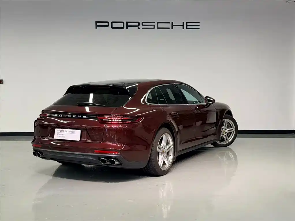 Porsche Panamera 2017 Panamera 4 Sport Turismo 3.0T фото 4