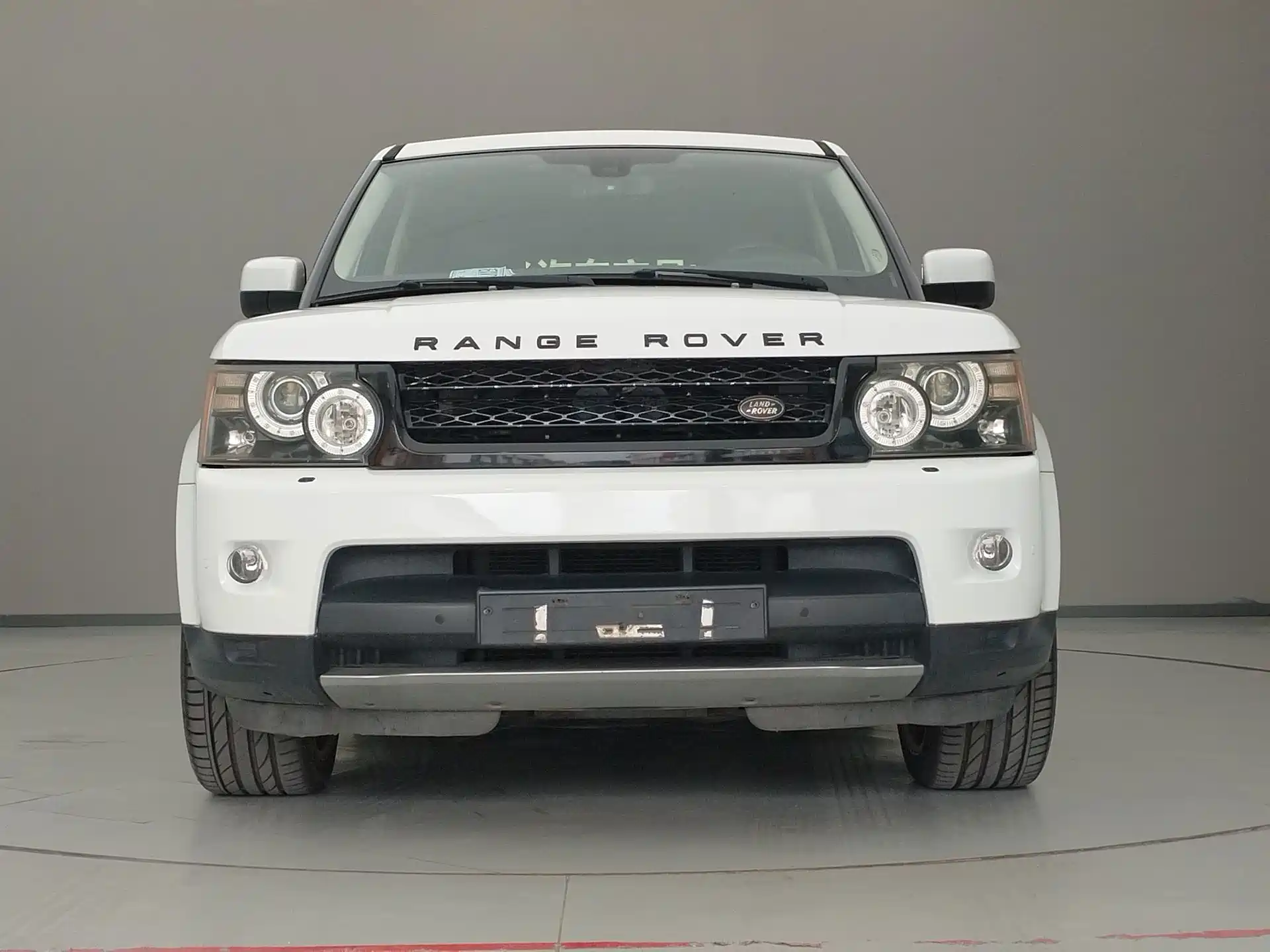 صورة 2 - Land Rover Range Rover Sport