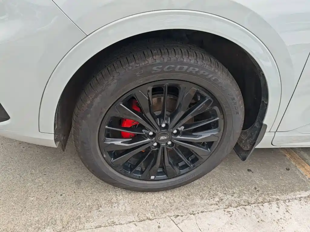 Ford Escape 2023 2024 Model EcoBoost 245 4WD ST-Line Pro