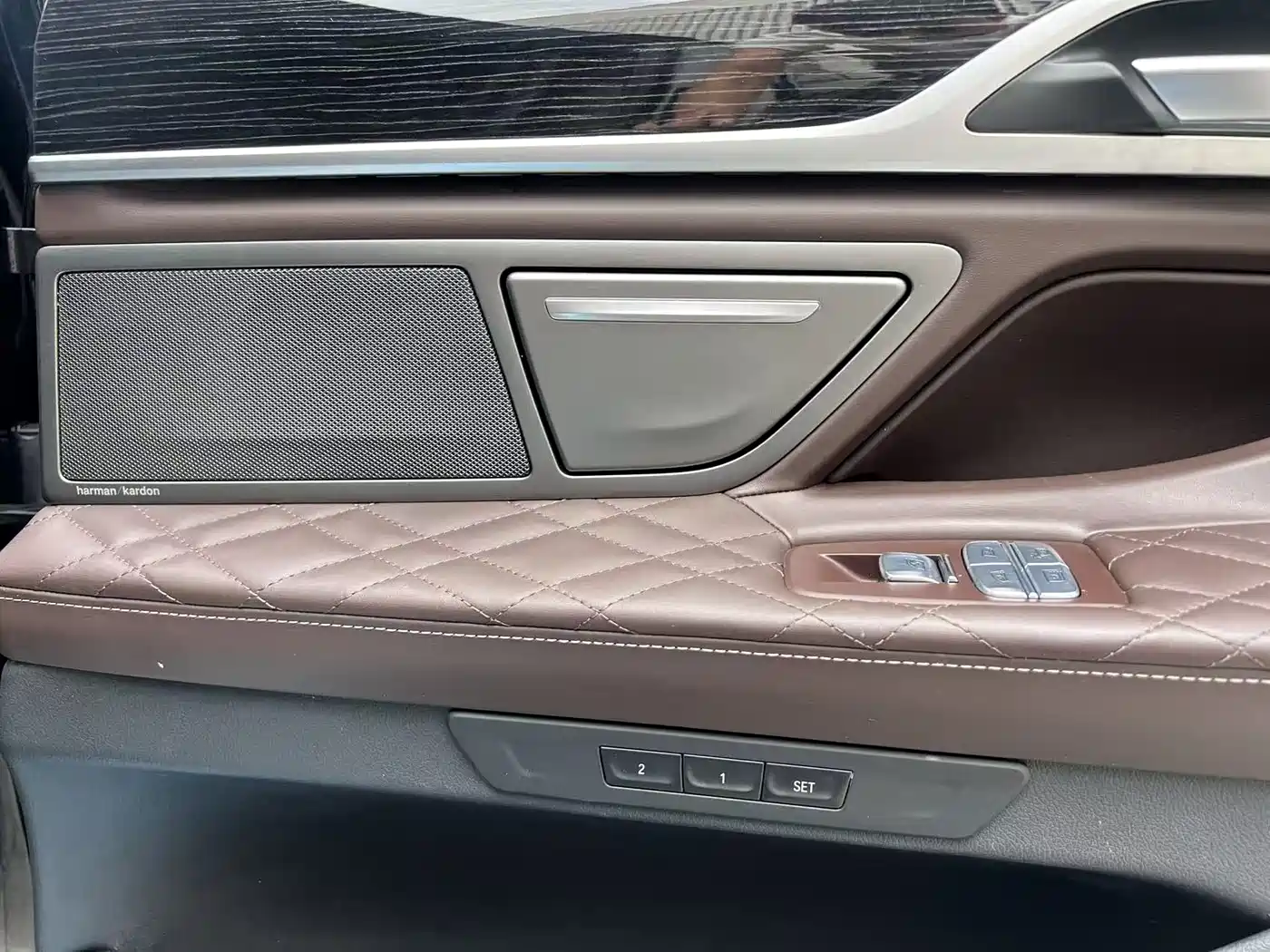 BMW 7 Series 2019 740Li Leading M Sport Package фото 4