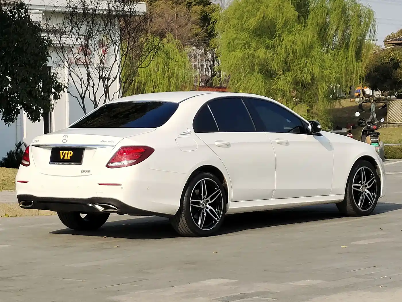 Mercedes-Benz E-Class 2017 E 200 Sport 4MATIC фото 2