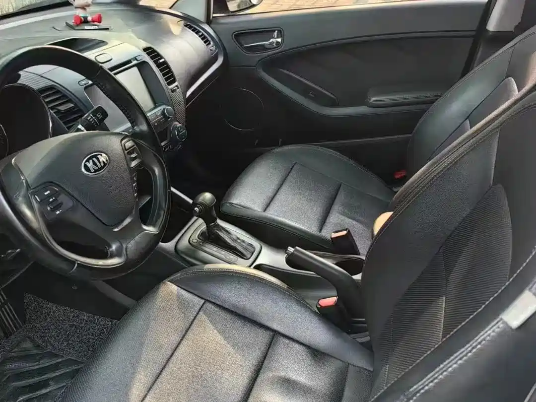Kia K3 2013 1.6L Automatic GLS фото 6