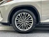 Photo 32 - Lexus RX