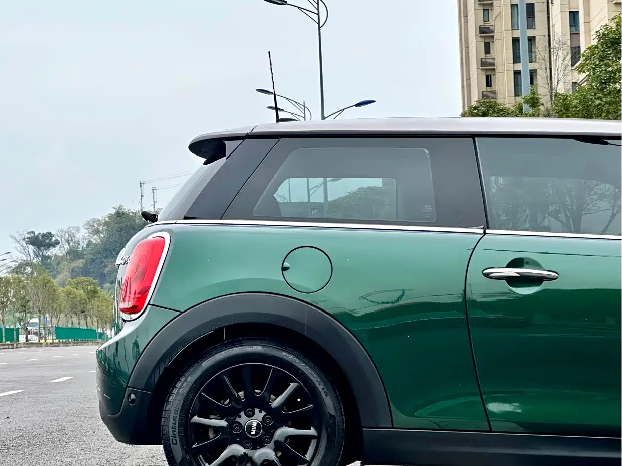 MINI 2016 1.2T ONE Pioneer фото 11
