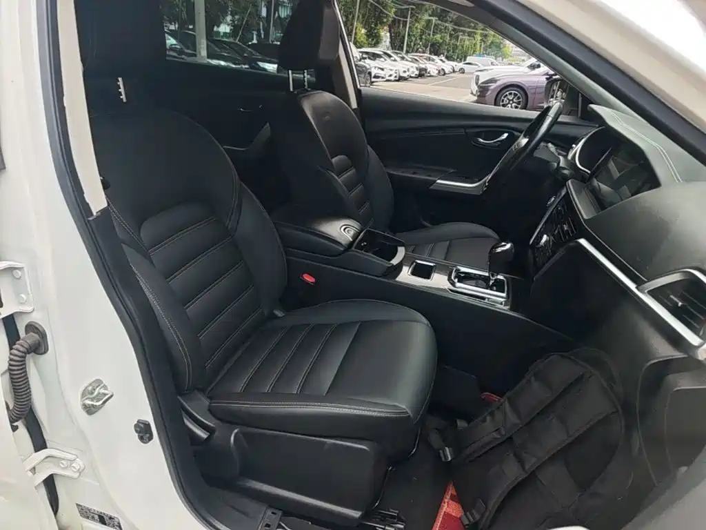 Venucia T90 2019 2018 2.0L CVT Smart Connected Premium Edition China VI