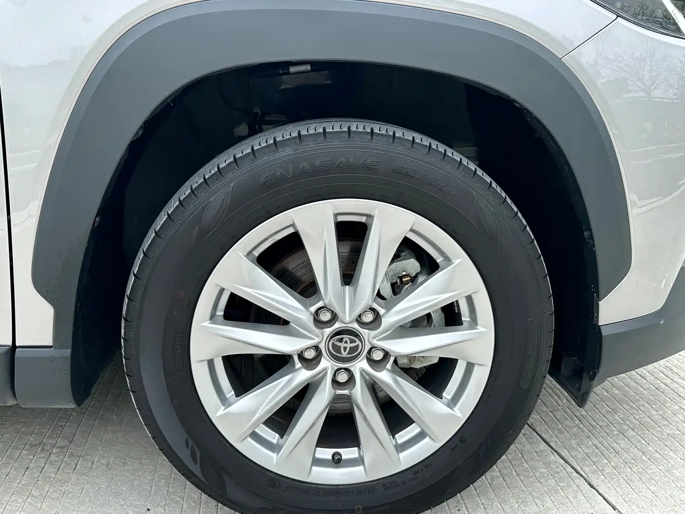 Toyota Corolla Cross 2024 Model 2.0L Pioneer Edition фото 13