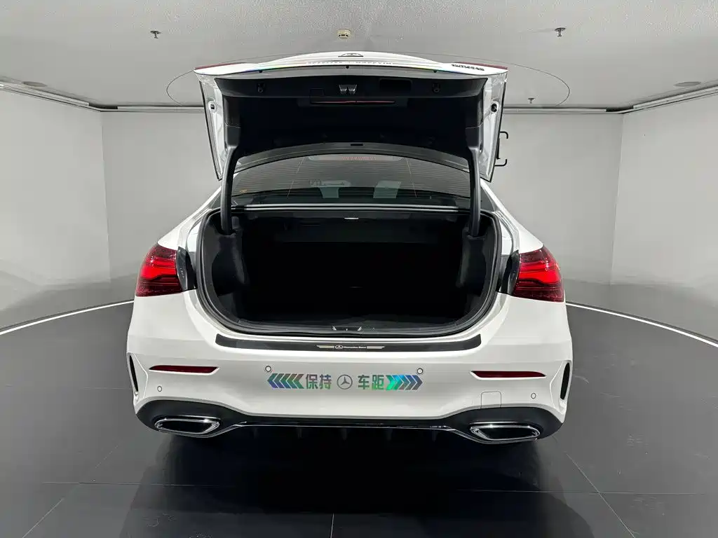 Фото 10 - Mercedes-Benz A-Class