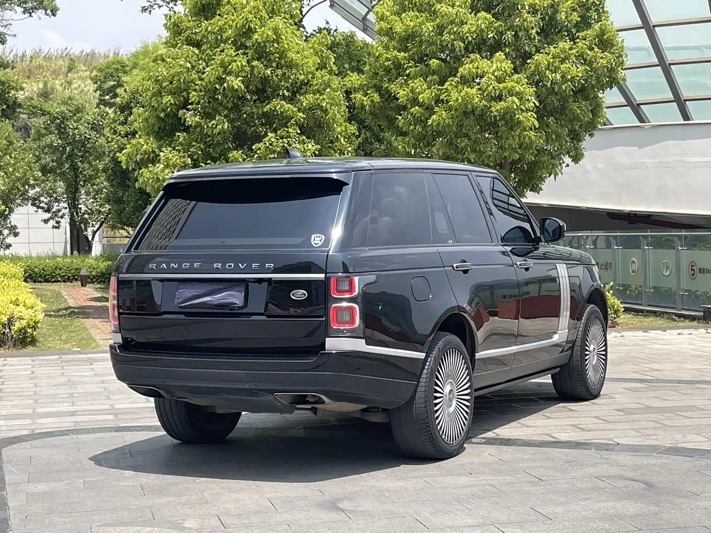 Land Rover Range Rover 2018 3.0 SC V6 Vogue Heritage Edition фото 9
