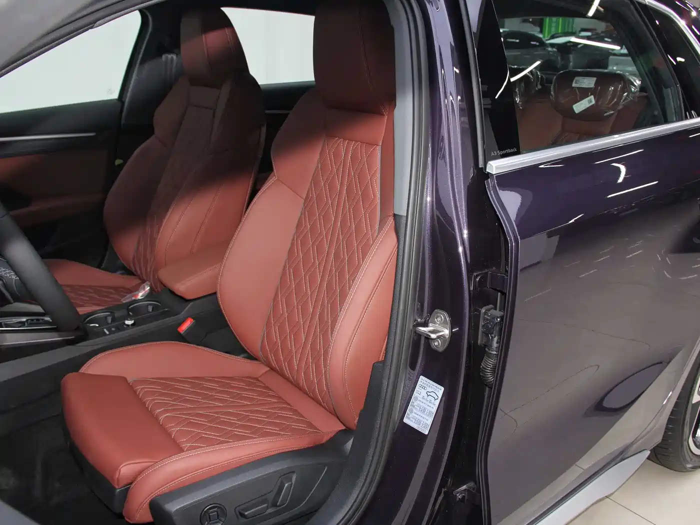 Audi A3 2025 Facelift Sportback 35TFSI Flying Spur Premium фото 18