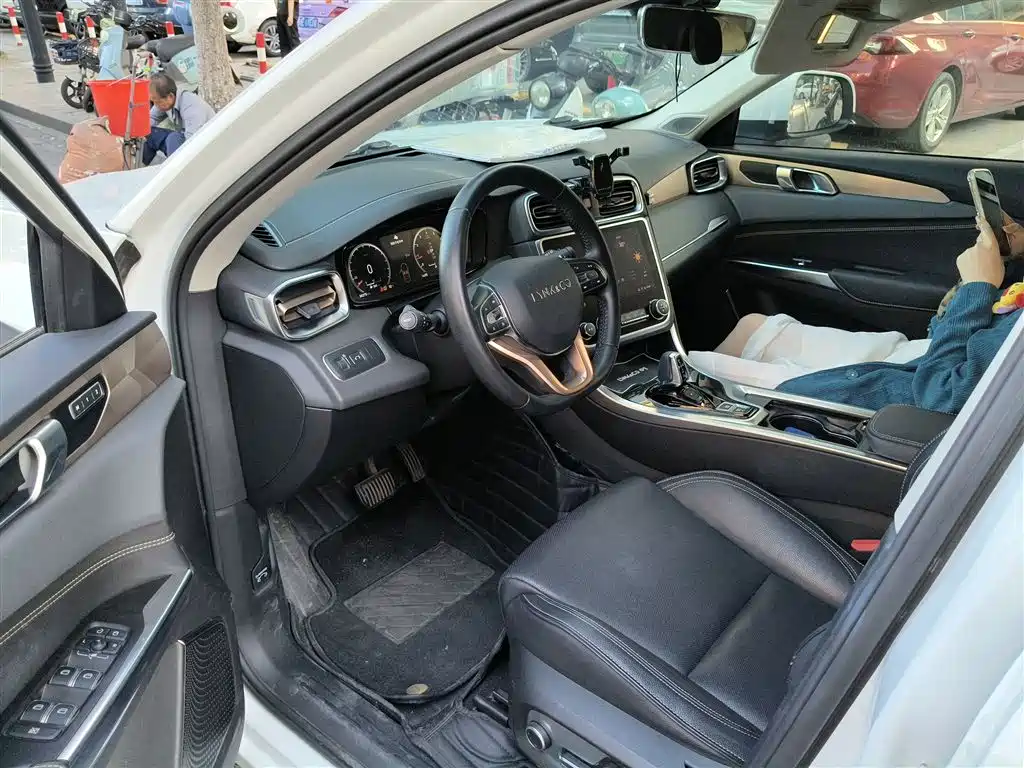 Lynk & Co 01 2019 2.0T 2WD Type Pro Version China V фото 13